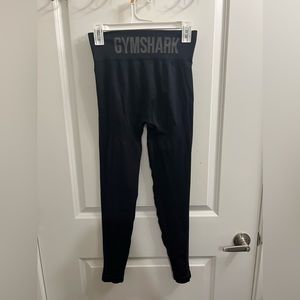 Gymshark logo leggings 🖤
